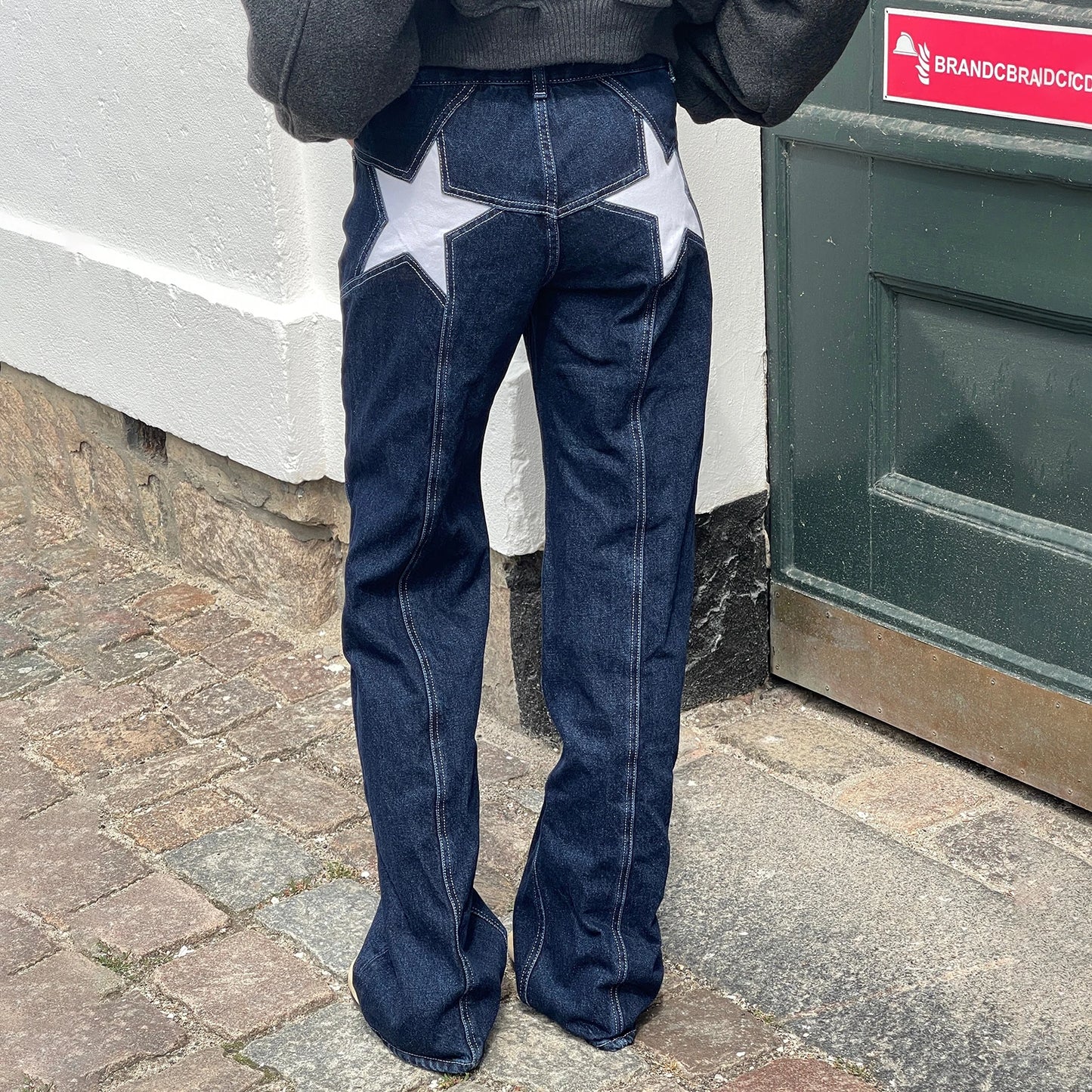 Star Pattern Loose Straight Leg Denim Low Waist Jeans