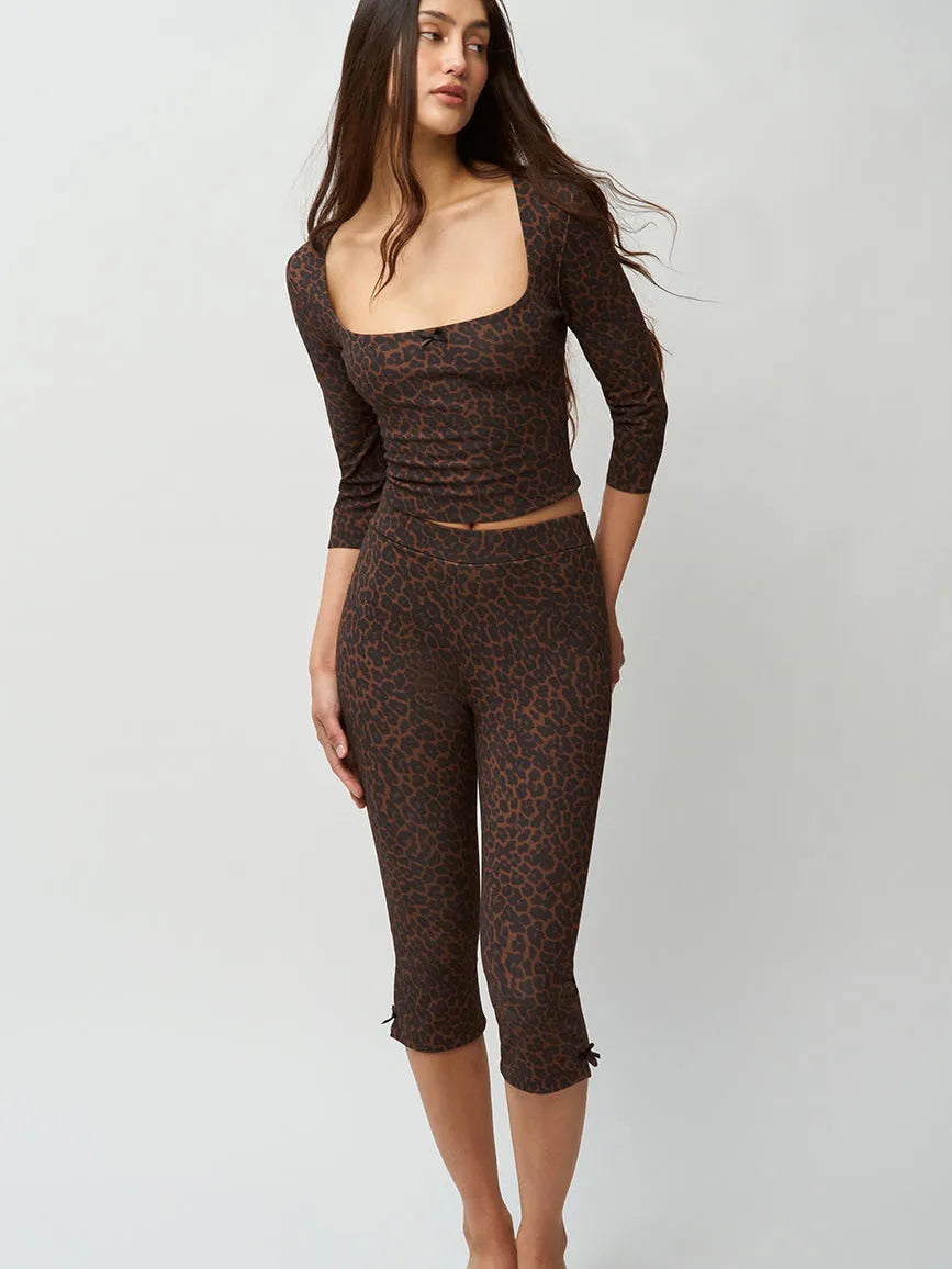 Square Neck Long Sleeved Leopard Top Cropped Pants Tight Set Two-piece Set