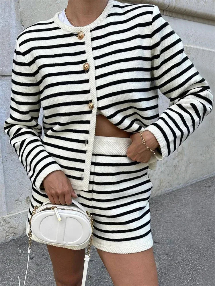 Striped Knit 2 Piece-Set Shorts Zebra ed Cardigan And High Waist Patchwork Shorts Sets Knit