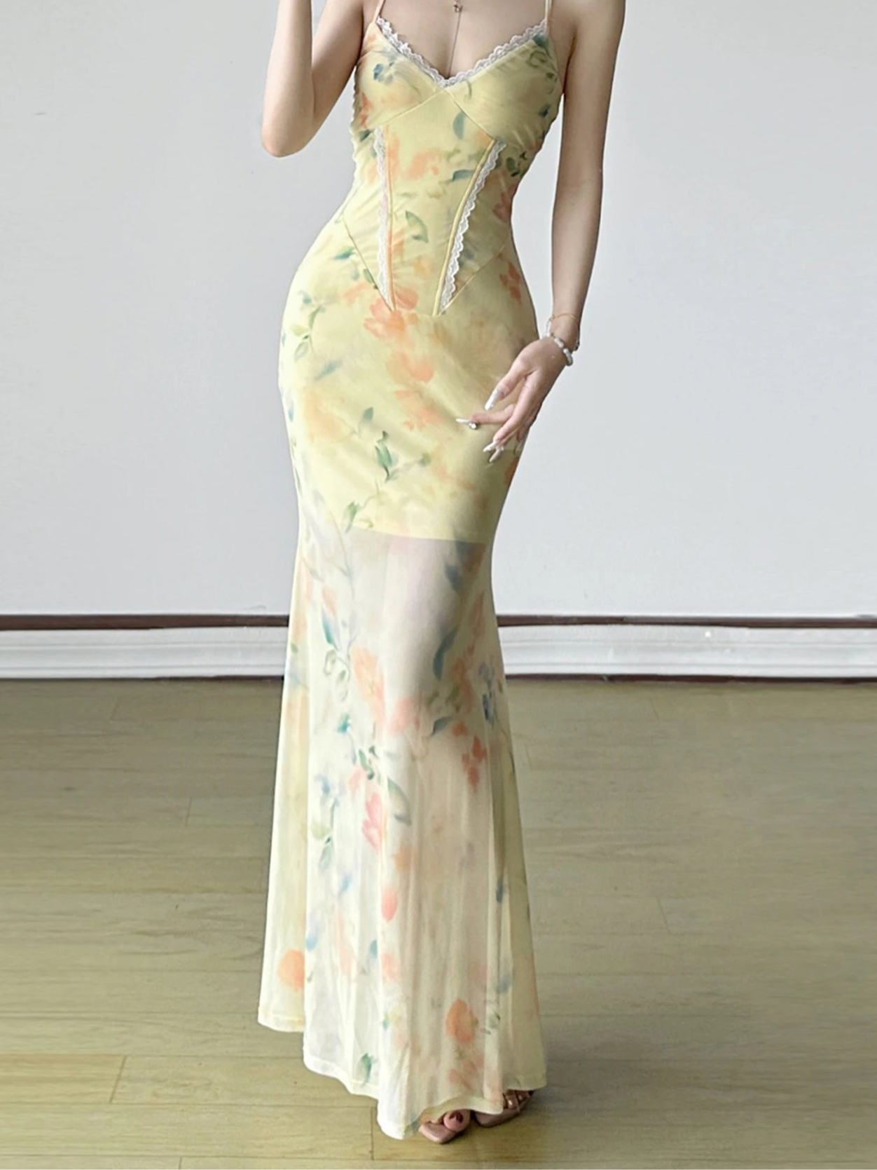 Floral Trumpet Dress Slim Lace V-Neck Sleeveless Maxi