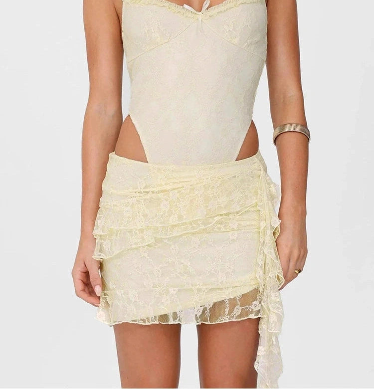 Two Piece Low-Neck Sleeveless Bodysuits Ruched See Through Tassel Skirt Suits