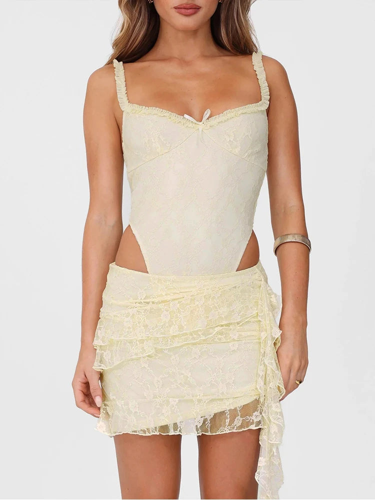 Two Piece Low-Neck Sleeveless Bodysuits Ruched See Through Tassel Skirt Suits