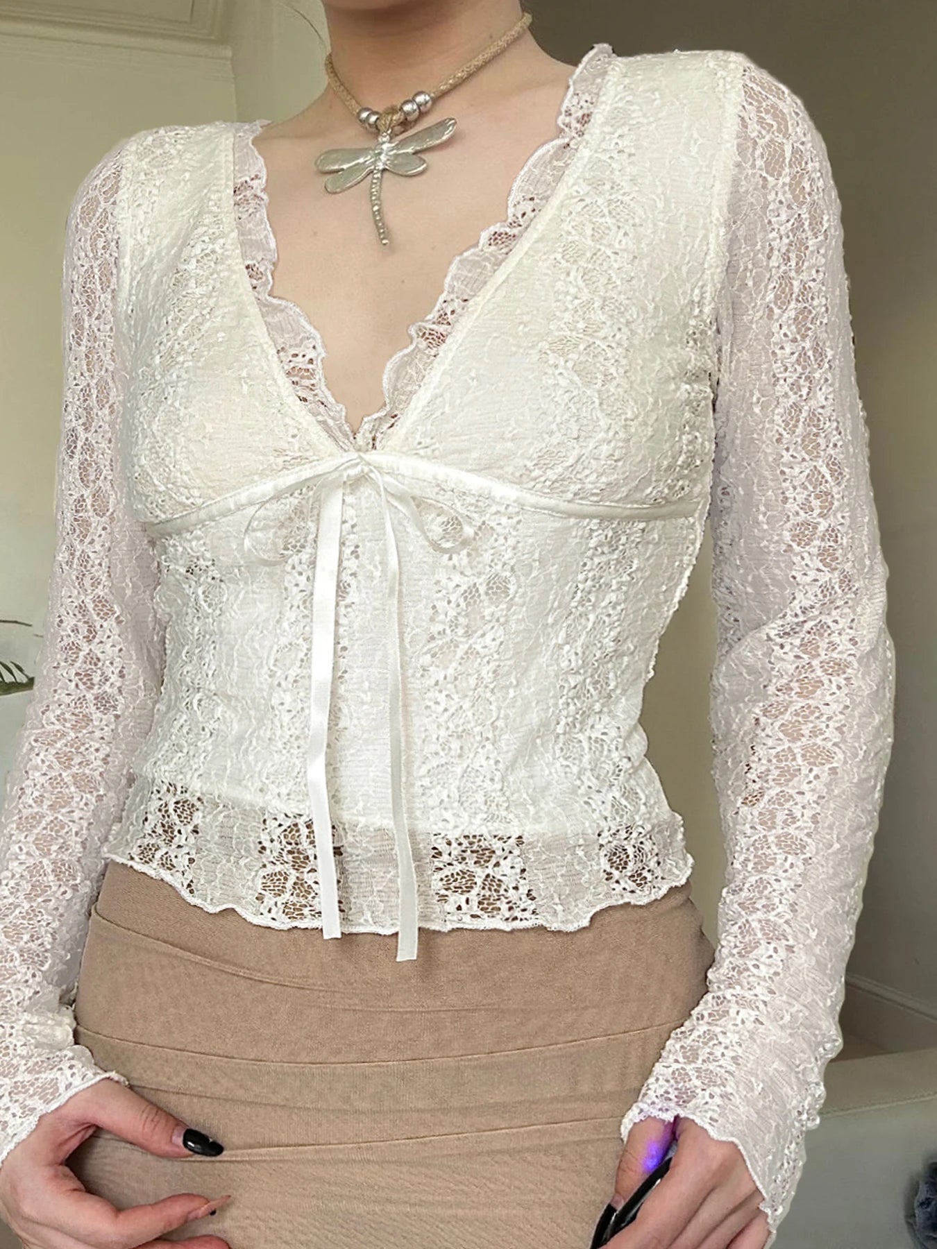 V-neck Lace Slim Tee Shirts Long Sleeves See-through Retro