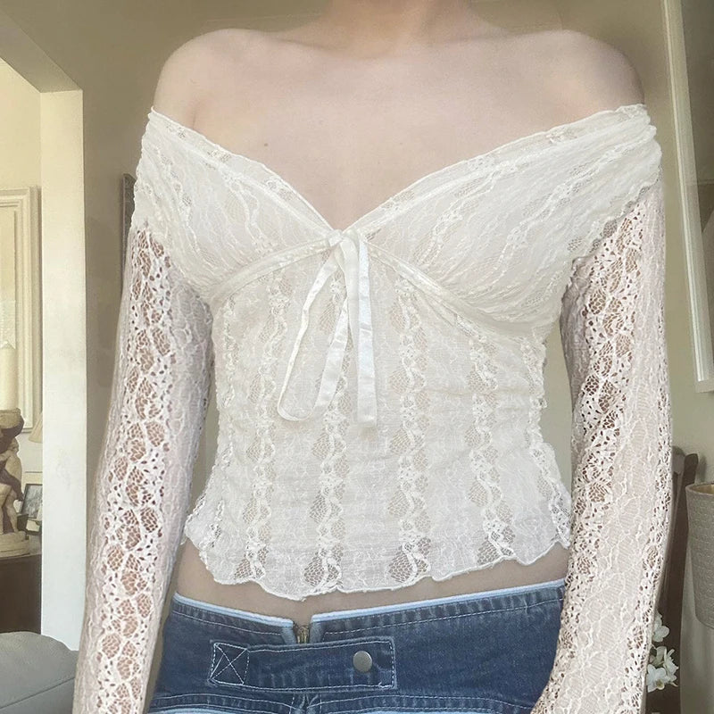 V-neck Lace Slim Tee Shirts Long Sleeves See-through Retro