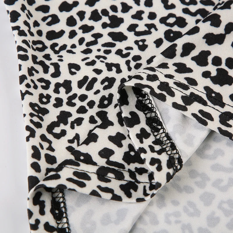 Leopard Tee Shirt Long Sleeve Crewneck