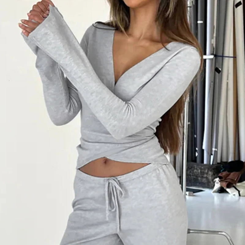 Slim Lace-up Tee Shirts Long Sleeves V-neck Sporty Four Color Knit Top