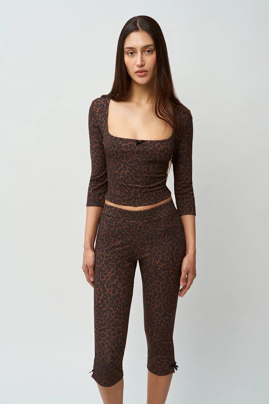 Square Neck Long Sleeved Leopard Top Cropped Pants Tight Set Two-piece Set