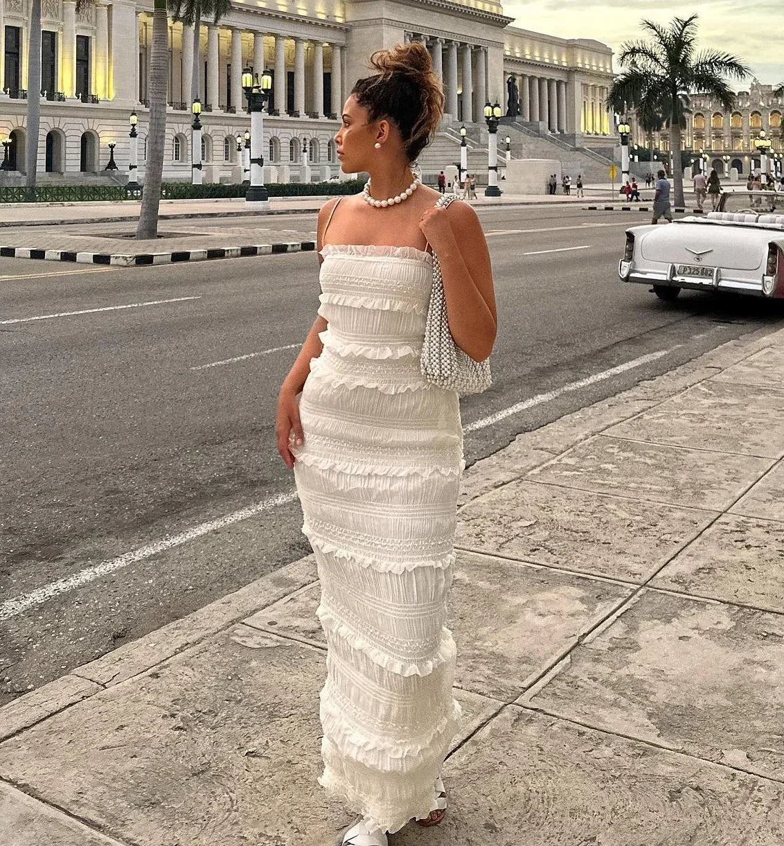 Luxury Maxi mal Occasion Cake Dresses Beige Spaghetti Strap Wedding Dresses women clothing