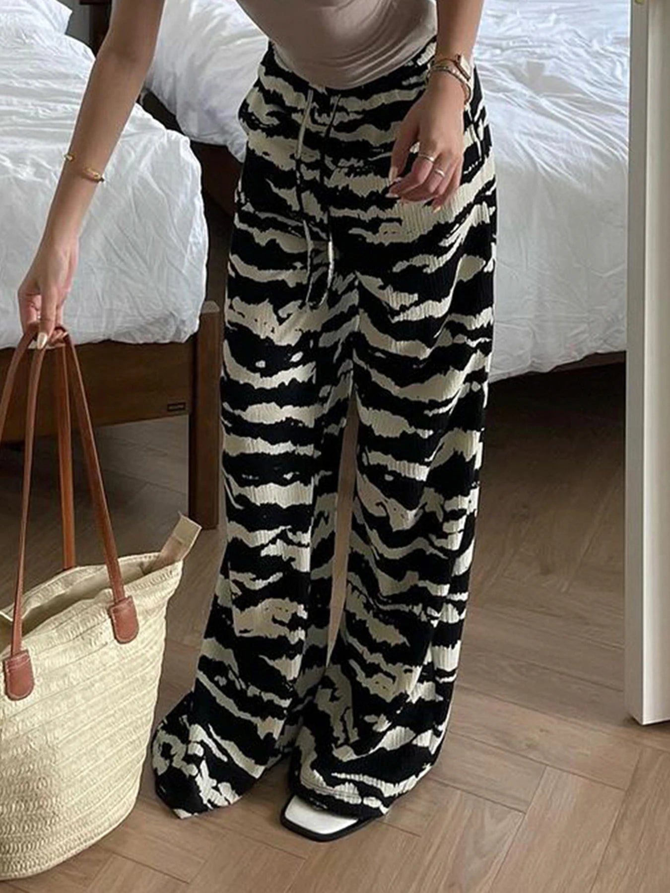 Zebra Looe Trouer Bottom Pant