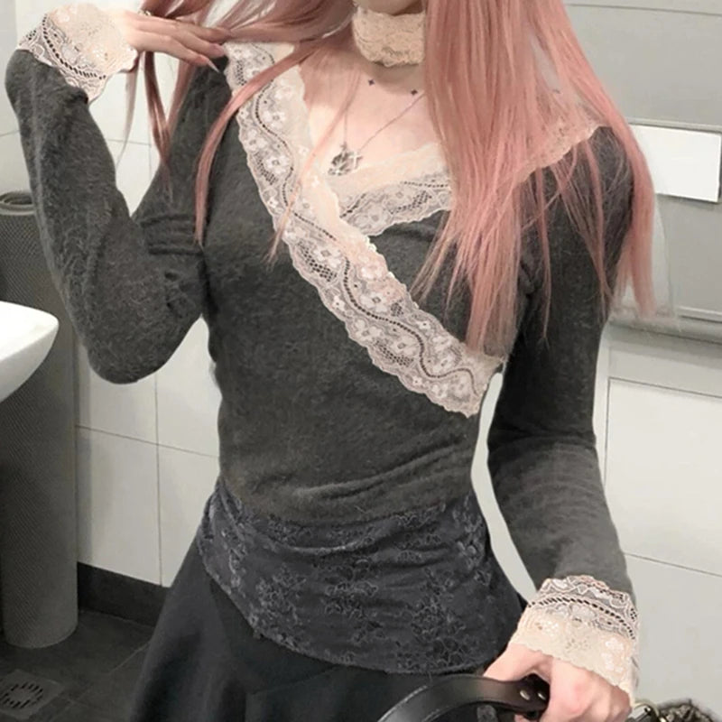 V-neck Slim Top Lace Patchwork Floral Tee Shirts 's
