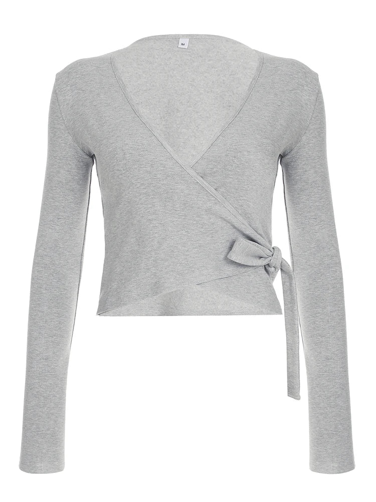 Slim Lace-up Tee Shirts Long Sleeves V-neck Sporty Four Color Knit Top
