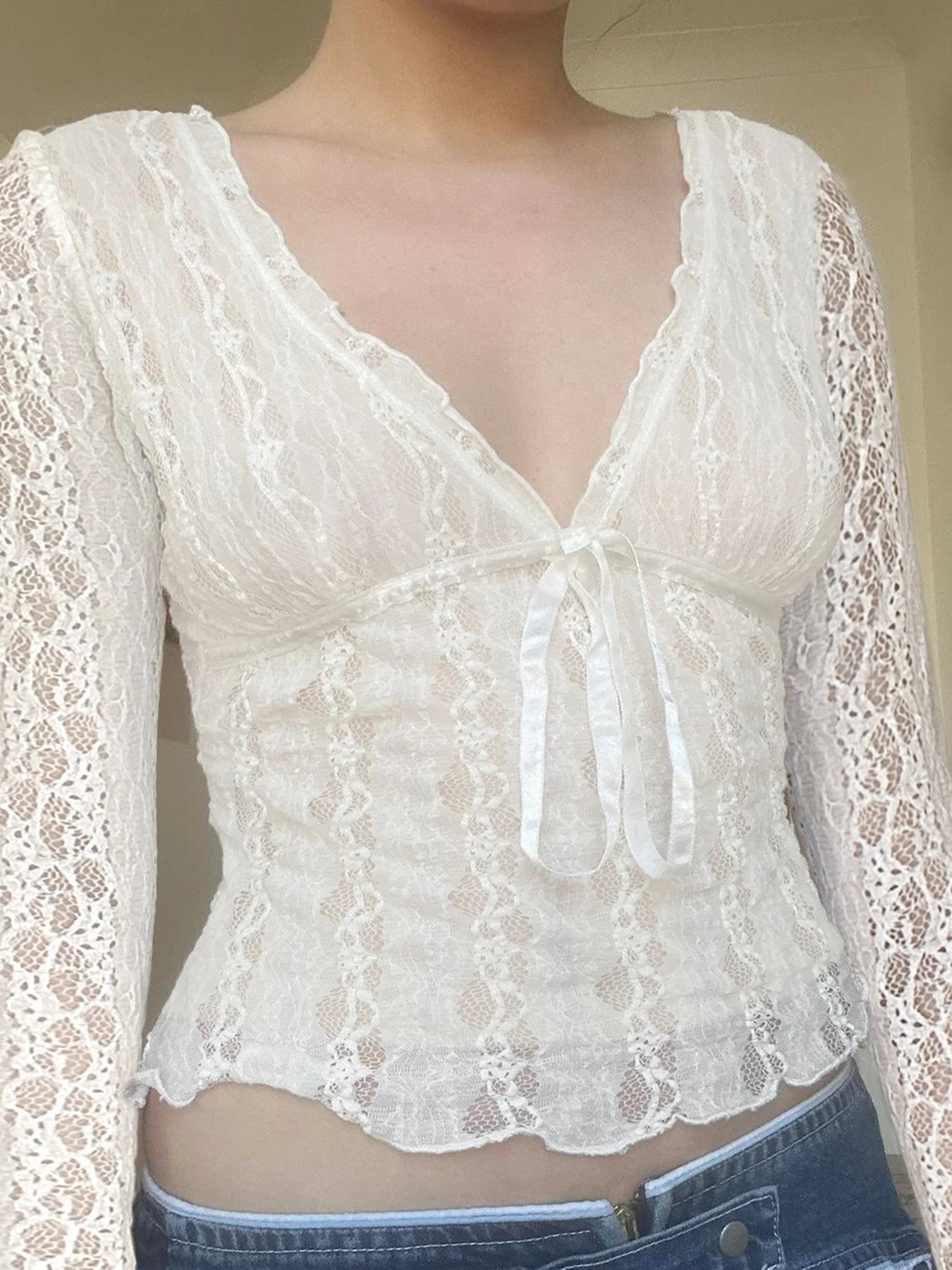 V-neck Lace Slim Tee Shirts Long Sleeves See-through Retro