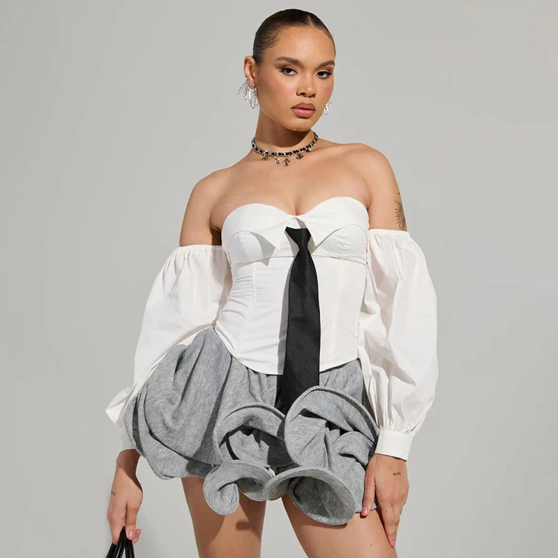 Mini Skirt Deign Sene Of Hundr With Fluffy Skirt Wait Super Short Skirt