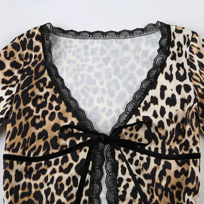 Leopard Print Lace Trim V-Neck Slim Fit Top