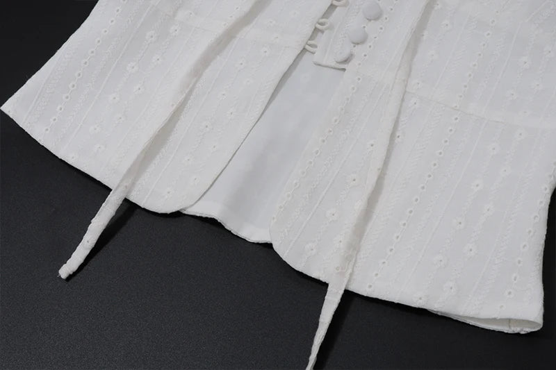 White Sleeveless Slim Vest