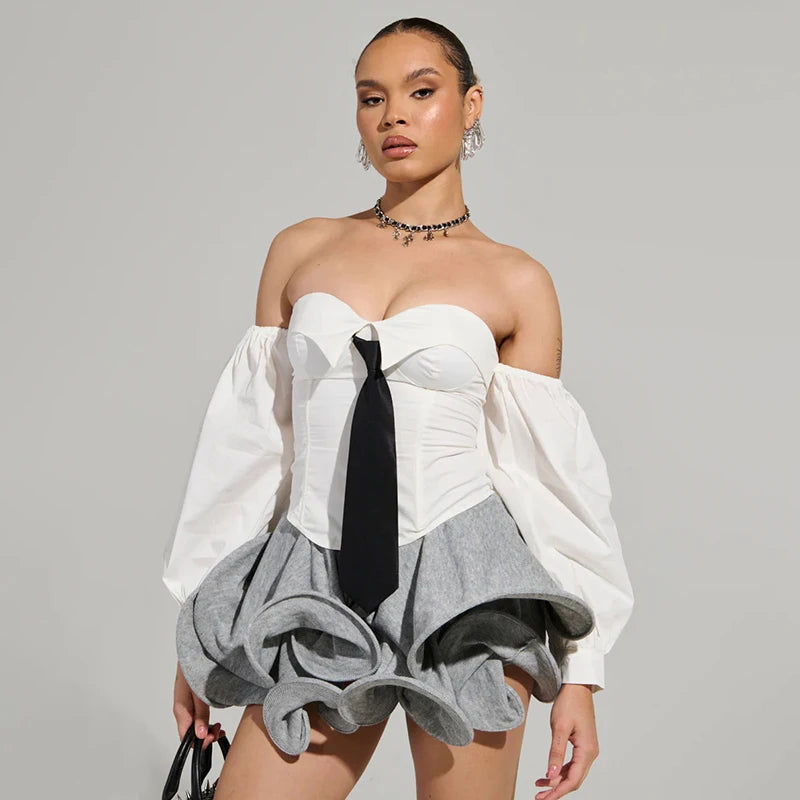 Mini Skirt Deign Sene Of Hundr With Fluffy Skirt Wait Super Short Skirt