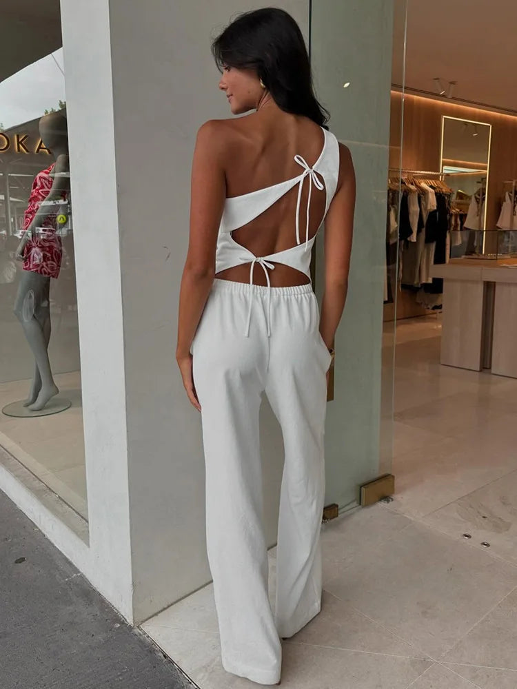Chic White Sleeveless Two-Piece Set with Lace-Up Trousers