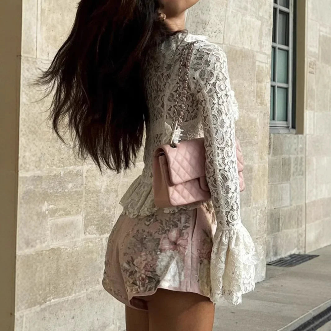 White Lace Lace Long Sleev Square Neck Top with French High-end Feeling As The Base Inner Layer